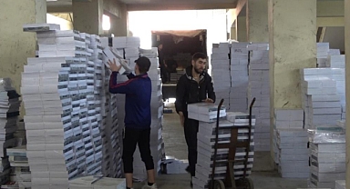 Öğrencilere 125 bin kaynak kitap dağıtımı