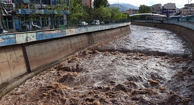 Oltu Çayı'nın debisi yükseliyor