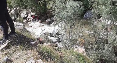Dereye uçan araç kuzenlere mezar oldu