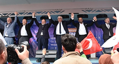 Seçime saatler kala seçmenle bir araya geldiler