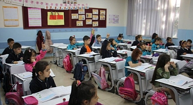 Seçimin ertesi günü okullar tatil