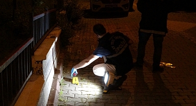 Tartıştığı şahıslara kurşun yağdırdı: yaralılar var!