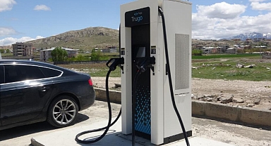 TOGG'un şarj üniteleri hizmet vermek için gün sayıyor