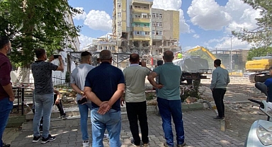 Film izler gibi izlediler