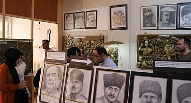 Yılların birikimini sanatseverlerin ilgisine sundu