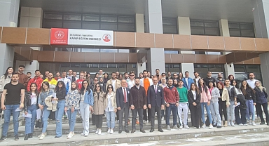 Yüzme hakemi olmak için ter döküyorlar