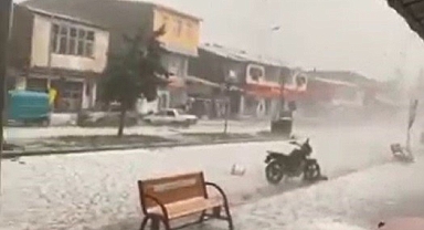 10 dakika boyunca sürdü, etraf bir anda beyaza büründü!