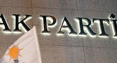 AK Parti'de sürpriz ayrılık! Eski bakan istifa etti