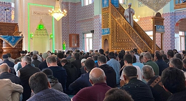 Bayram hutbesinde, yardımlaşma vurgusu