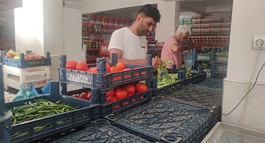 Bayramda nüfus iki katına çıktı! ilçede market rafları boşaldı