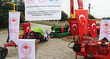 Çiftçilere 1 milyon değerinde hibe makine 