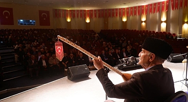  Çıraklar söyledi, ustalar dinledi