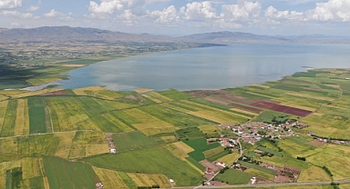 Çölü andırıyordu!  Yeniden suyla doldu...