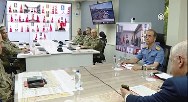 Cumhurbaşkanı Erdoğan, sınır hattındaki Mehmetcikle bayramlaştı