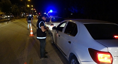 Deprem bölgesinde asayiş uygulamaları tam gaz