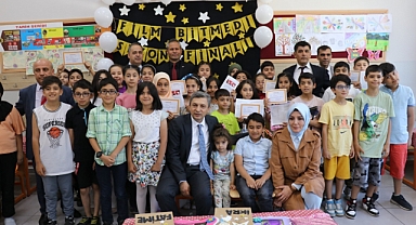 Deprem bölgesinde karne heyecanı