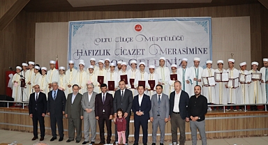 Erzurum'da 58 kuran kursu öğrencisi icazet aldı
