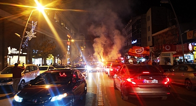 Erzurum’da Galatasaraylı taraftarlardan şampiyonluk kutlaması  