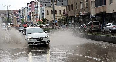 Erzurum'da sağanak ve dolu etkili oldu