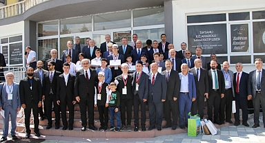 Erzurumlu hafızlardan çifte başarı