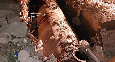 Gümrük kaçağı akaryakıt ile 15 tonluk gizli yeraltı tankı ele geçirildi