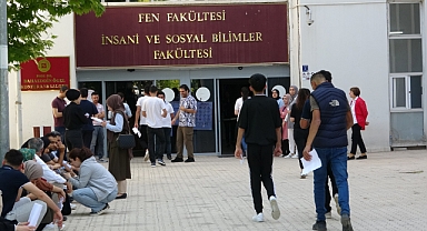 İkinci oturum maraton koşusunu aratmadı