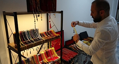 İlk işi milyonluk tesbihleri kurtarmak oldu