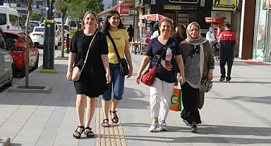 İranlı turistler ekonomiye hareket getirdi