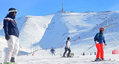 Kayakçılar en çok dizden yaralanıyor