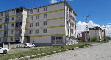 Mahallede kadın kıyafetiyle gezen erkek iddiası!