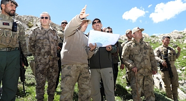 Operasyon bölgesinde bayramlaştı