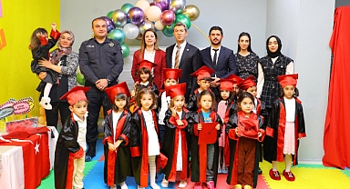 Polis Amca Anaokulu’nda mezuniyet sevinci
