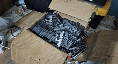 Ruhsatsız silah üretimi yapan şahıslar yakalandı