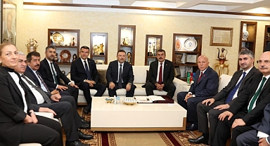 Sekmen'den, Tekin'e yatırım brifingi