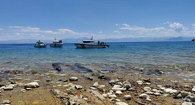 Serinlemek için Göl’e giren 2 kişi boğuldu