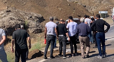 Seyir halindeki otomobil bir anda alev aldı   