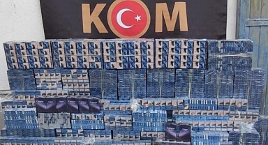 Şüphe üzerine yakaladılar! 7 bin 900 paket kaçak sigara ele geçirildi