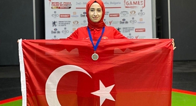 Taekwondocu Polat, Çin yolcusu