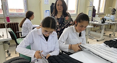 Tatilde üretim yapıp para kazanıyorlar