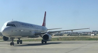 THY uçağına kuş çarptı