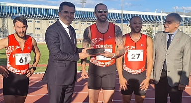 Vali Memiş Şampiyon atletleri ödüllendirdi