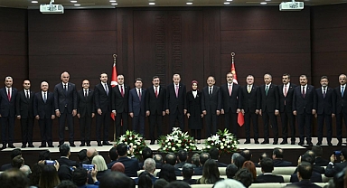 Yeni kabine Resmi Gazete'de