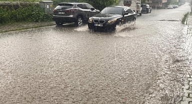 Yollar göle döndü!