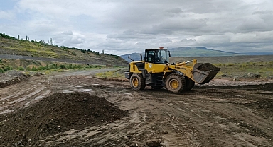Yollar ulaşıma kapandı, araziler zarar gördü!
