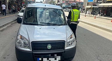 12 araç trafikten menedildi
