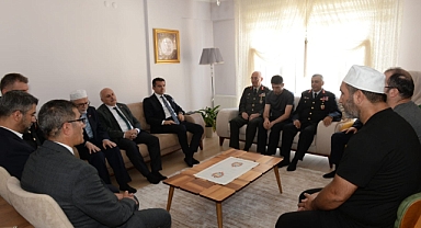 15 Temmuz şehitlerinin ailelerine ziyaret   