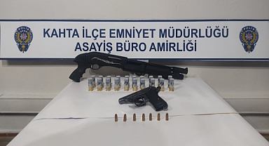 Yakalanan 4 şahısta 5 silah ele geçirildi!