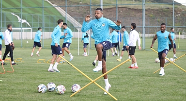 Alanyaspor Erzurum kampını başlattı