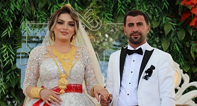 Aşiret düğününde takı merasimi dudak uçuklattı 