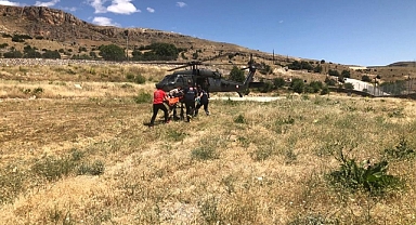 Askeri helikopter, kalp krizi geçiren kadın için havalandı